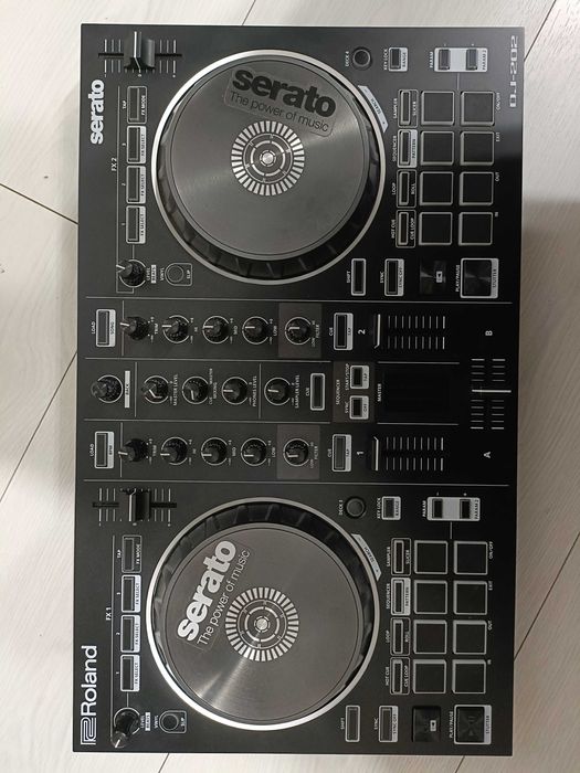 Consolă Dj Roland-202