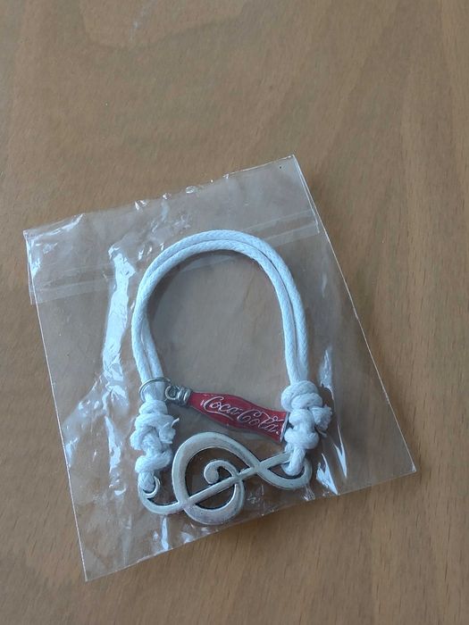 Гривна със сол ключ CocaCola