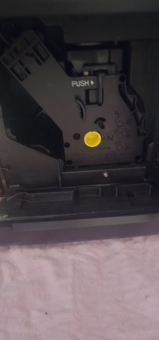 Espressor Philips EP3221/40 
Vând espressor automat P