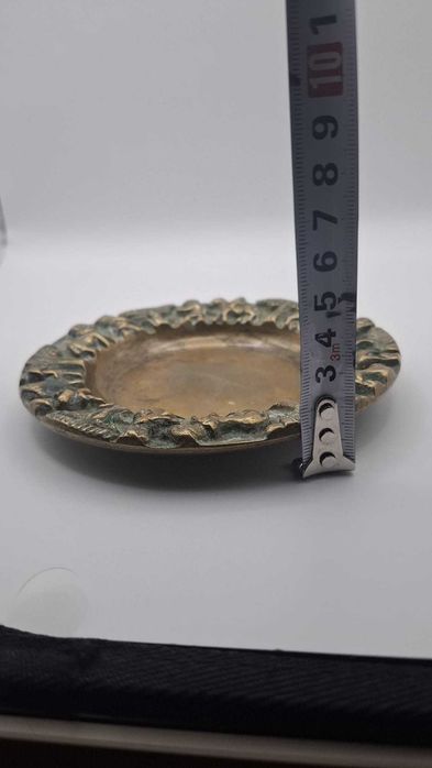 Scrumiera veche de bronz