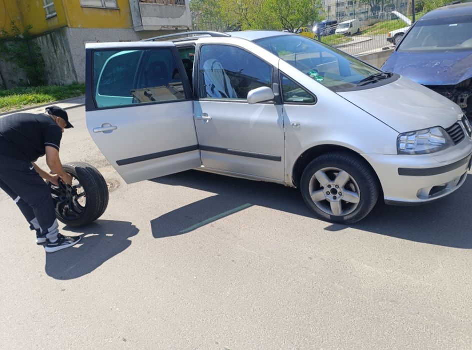 • ОРИГИНАЛНИ джанти 16ки 5х112 57.1 в ДОБРО СЪСТОЯНИЕ с гуми от seat