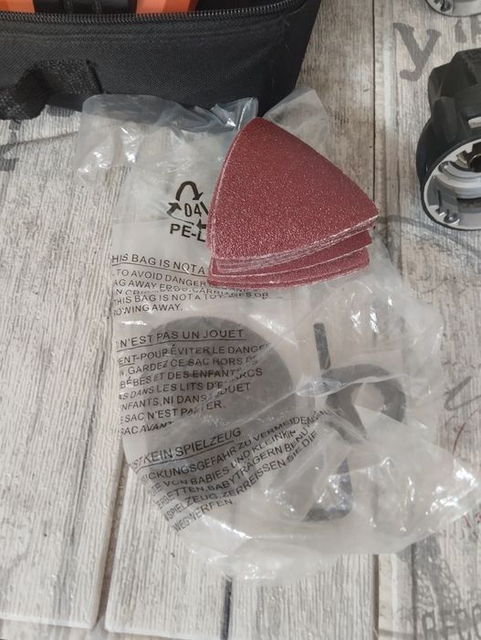 Машинка на AEG   lithium-ion батерия