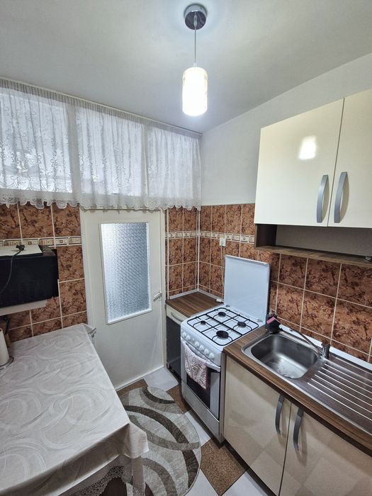 Cameră de închiriat – 20 mp – 1.200 lei/lună
