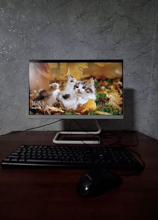 Моноблок с мышкой м клавиатурой