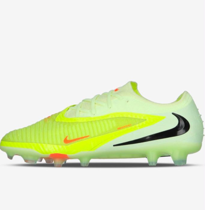 Професионални бутонки Nike Phantom Elite