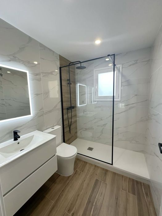 Кафельщик, Сантехник, Плотник