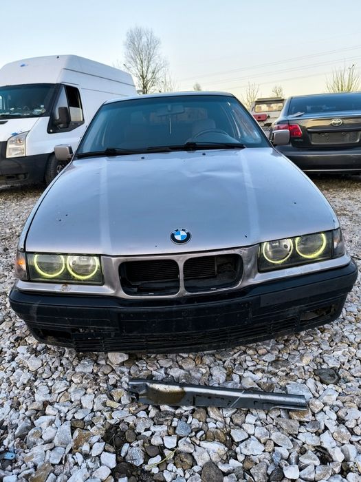 BMW E36 1.6 на части