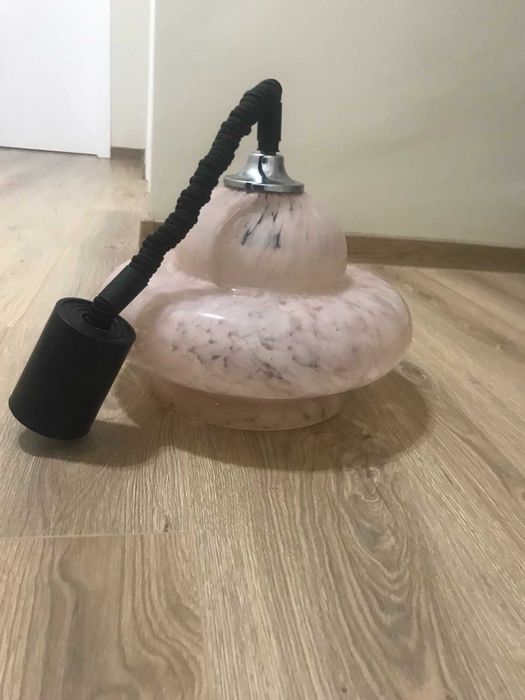 Осветитнелни тела за таван и стена