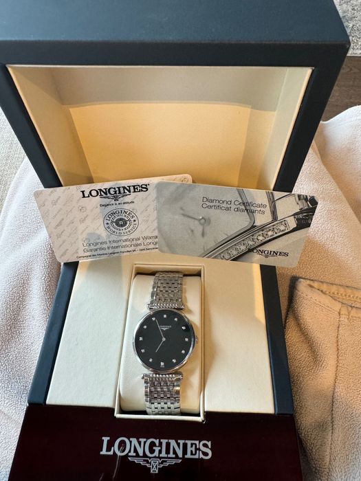 Часовник Longine с диаманти