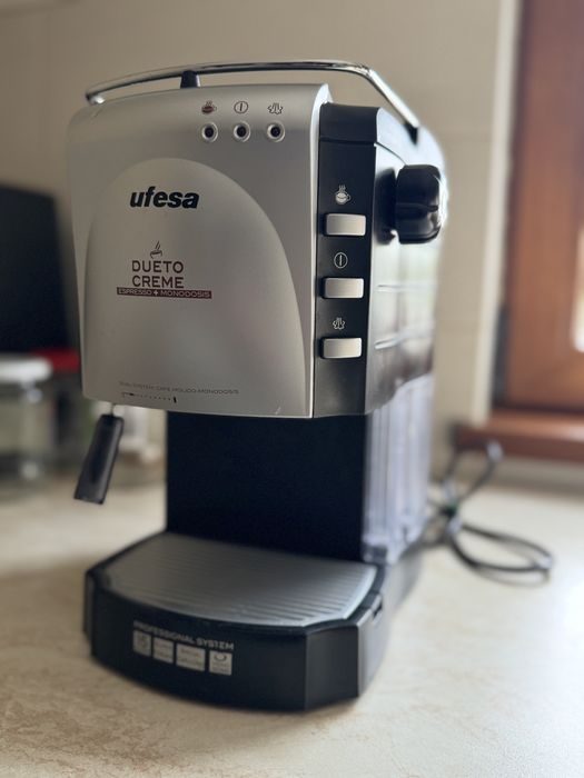 Expresor cafea Ufesa Dueto Creme CE7140