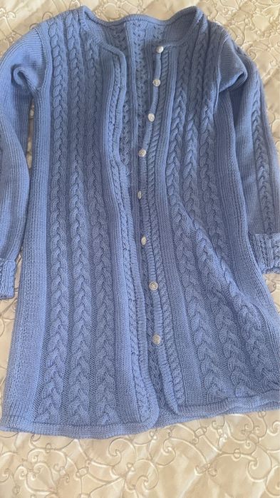 Шерстяная кофта.