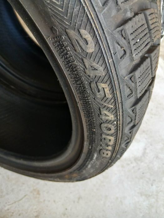Гуми 245/40/R18 зимни