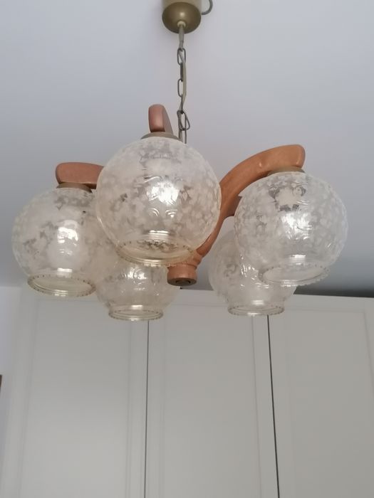 Lustră lemn masiv 5 abajururi