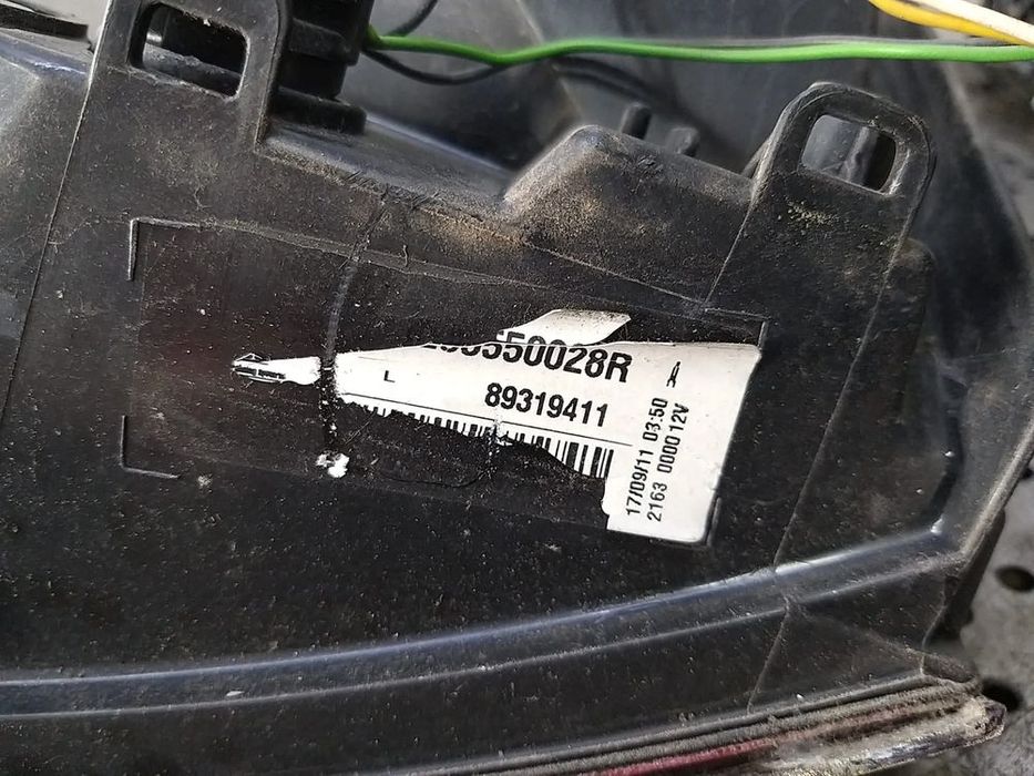 Stop tripla lampa stanga haion renault megane 3 89319411