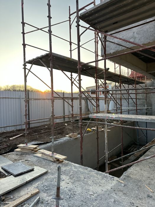 Inchiriez schela ieftin