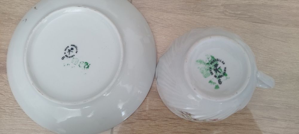 Стар Български порцеланов сервиз.