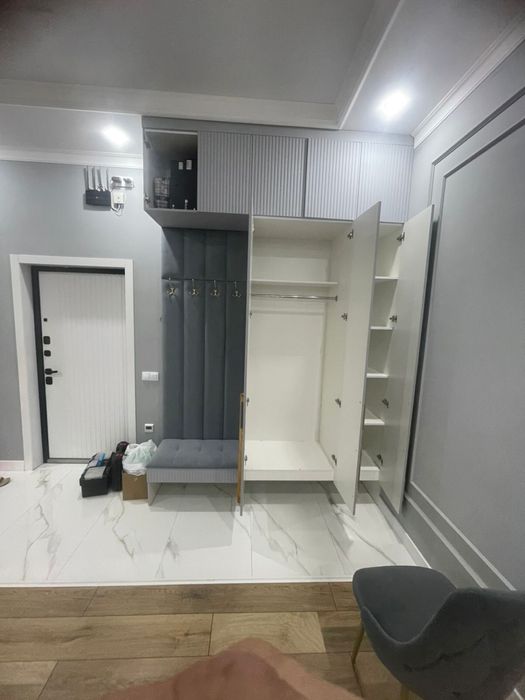 Прихожка шкаф 2.метра