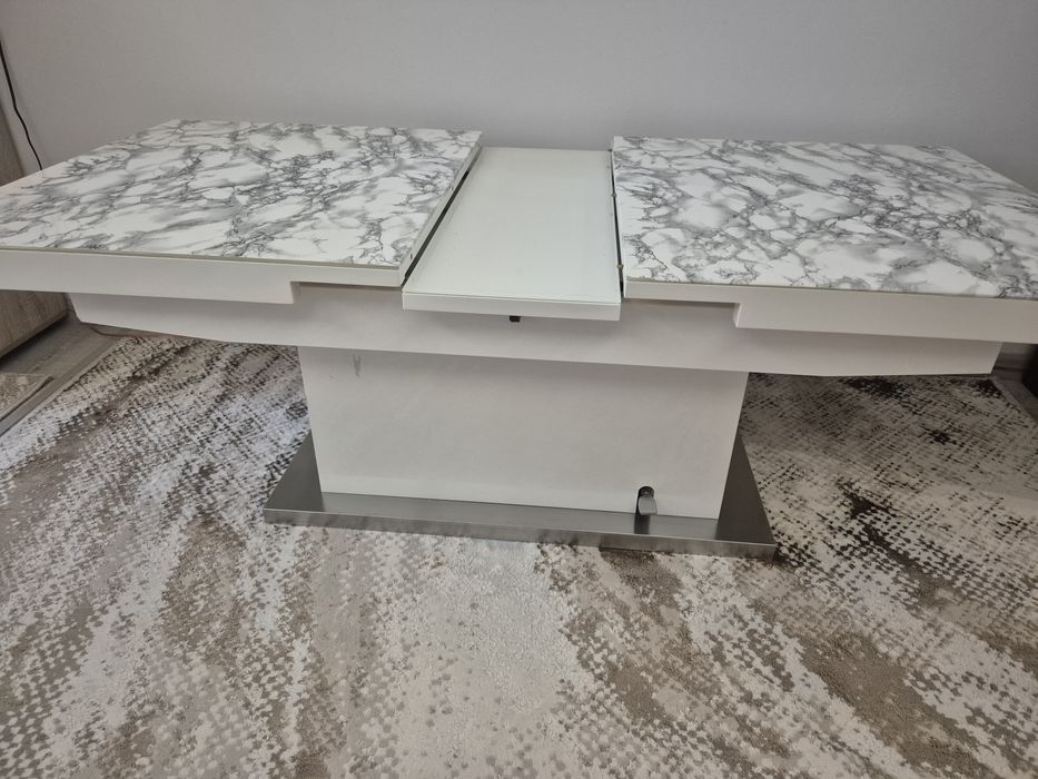 Трапезна маса разтегатлна