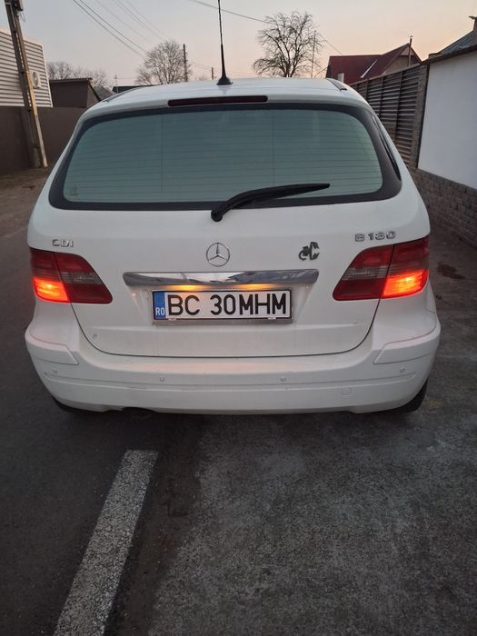 Mercedes benz B180  an 2008,2900000km