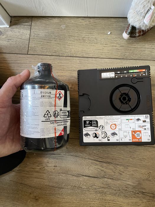 Auto kit de pana complet compresor si spuma noi dot 2025 / 01.2029