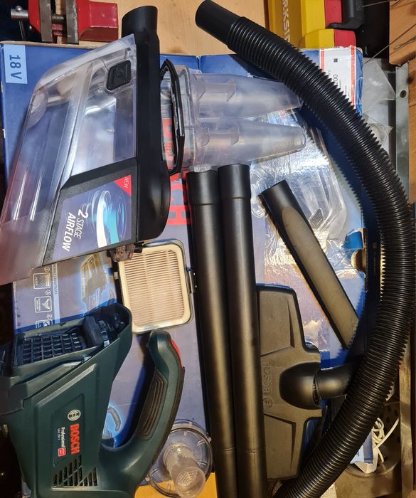 Aspirator bosch 18v