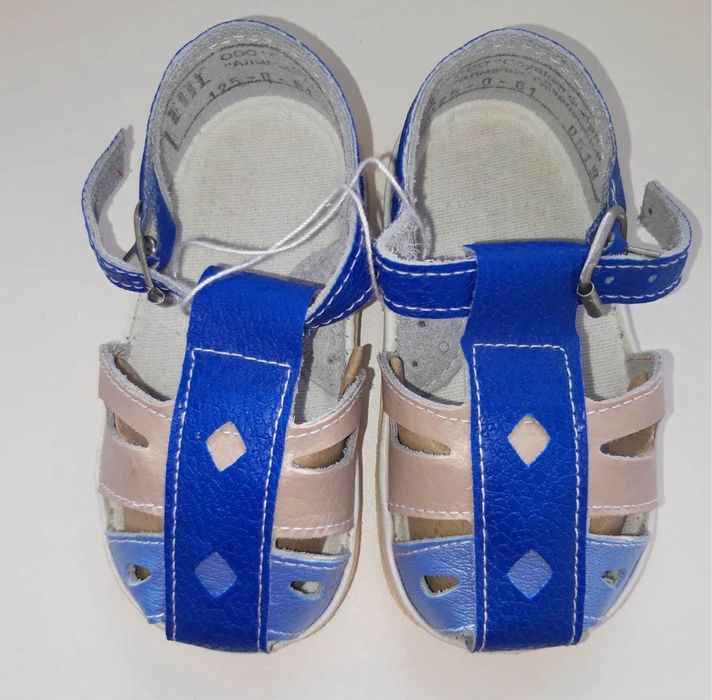 Сандали новые