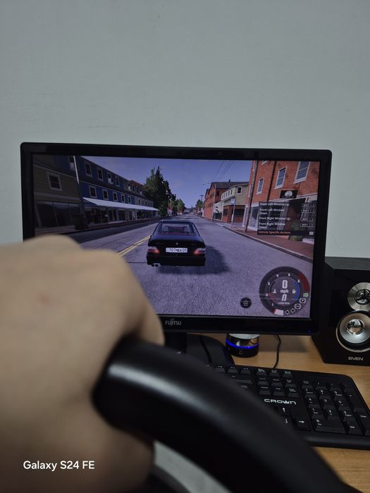 продаётся игровой компьютер с игровым рулем