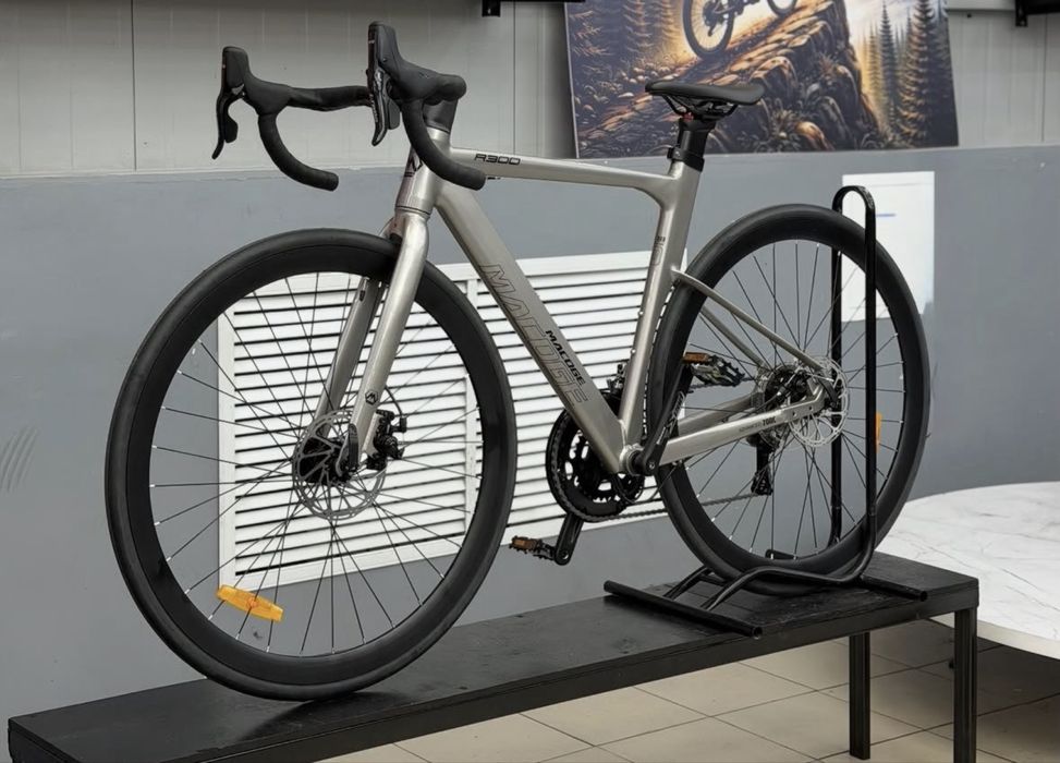 Шоссейный велосипед MACOGE R300