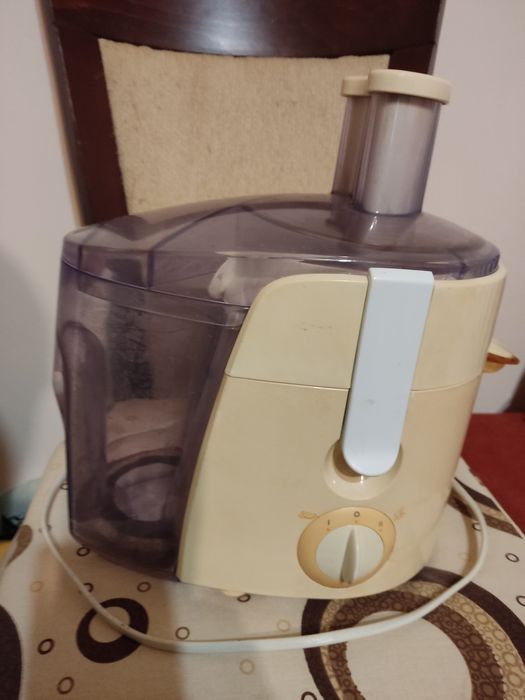 Сокоизтисквачка PHILIPS - HR1851 /00/A 
2 СКОРОСТИ, -ОТДЕЛЕН СЪД ЗА ОТ