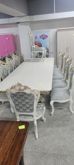 Qorasuv massivdagi yangi ochilgan SURUR MEBIL SHOURUMI.