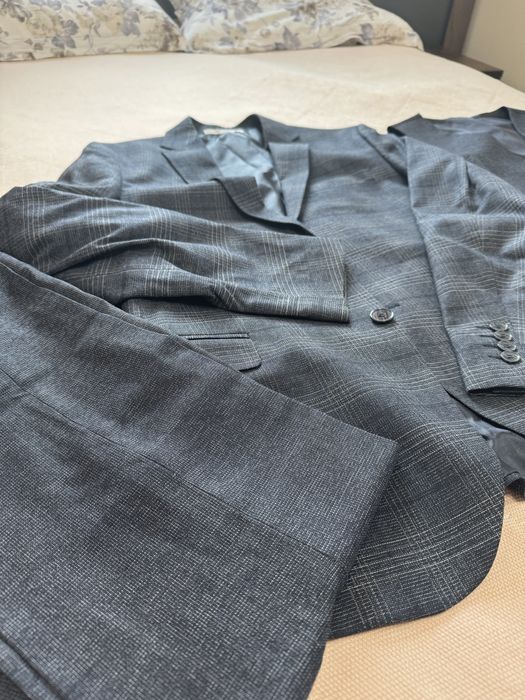 Костюм тройка