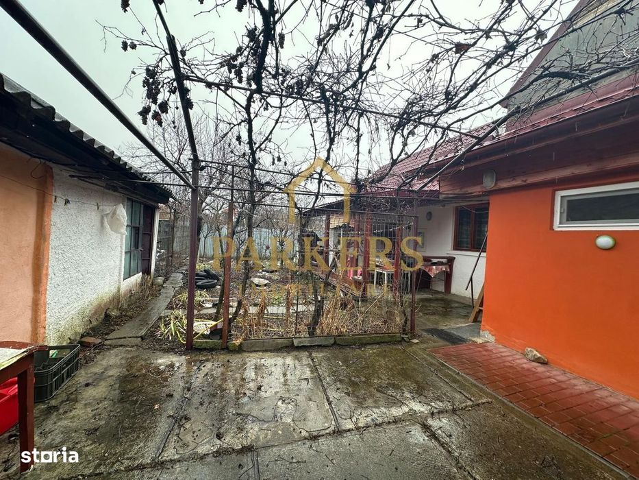 Casa 3 camere de vanzare 110 mp utili si curte de 332 mp de vanzare