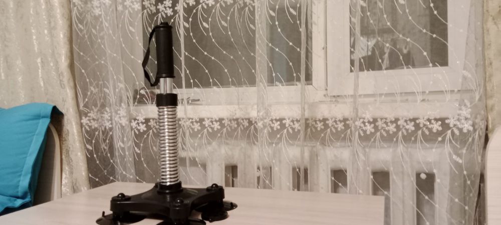 Срочно продам 9000