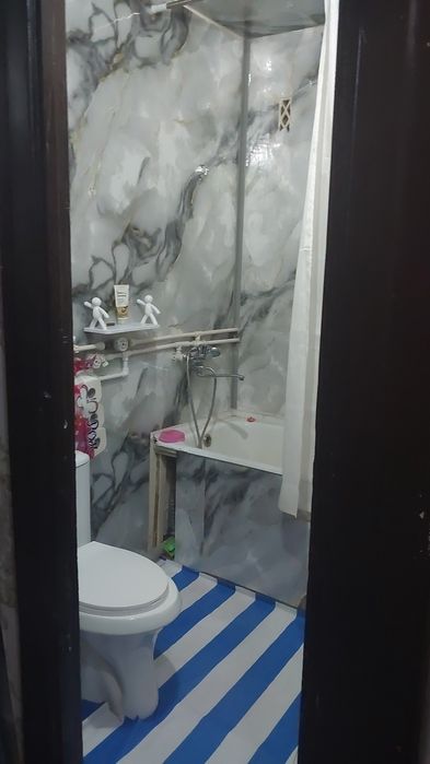 1 xonali kvartira sotiladi.Fergana Kirgilida  16.000 $