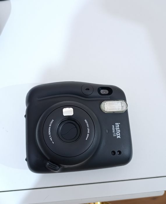Фотоаппарат моментальной печати Fujifilm Instax Mini 11