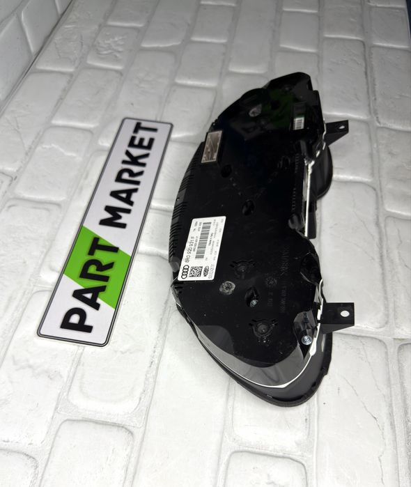 Километраж AUDI SQ5 8R 8R0920931F