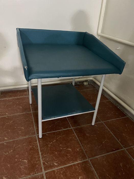 Пеленальный столик