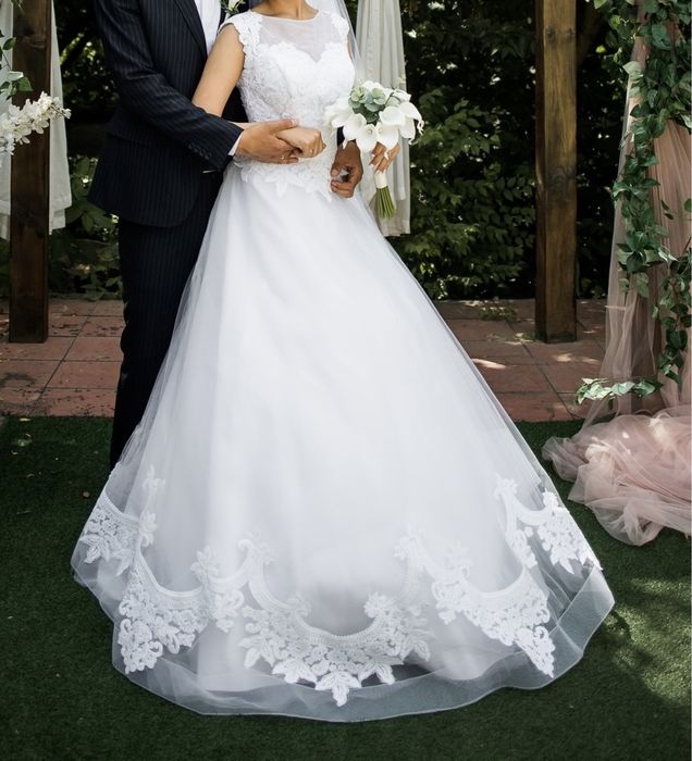 Свадебное платье