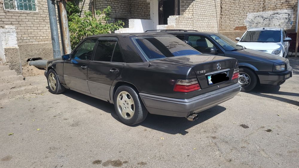 Mercedes Benz w124 E300