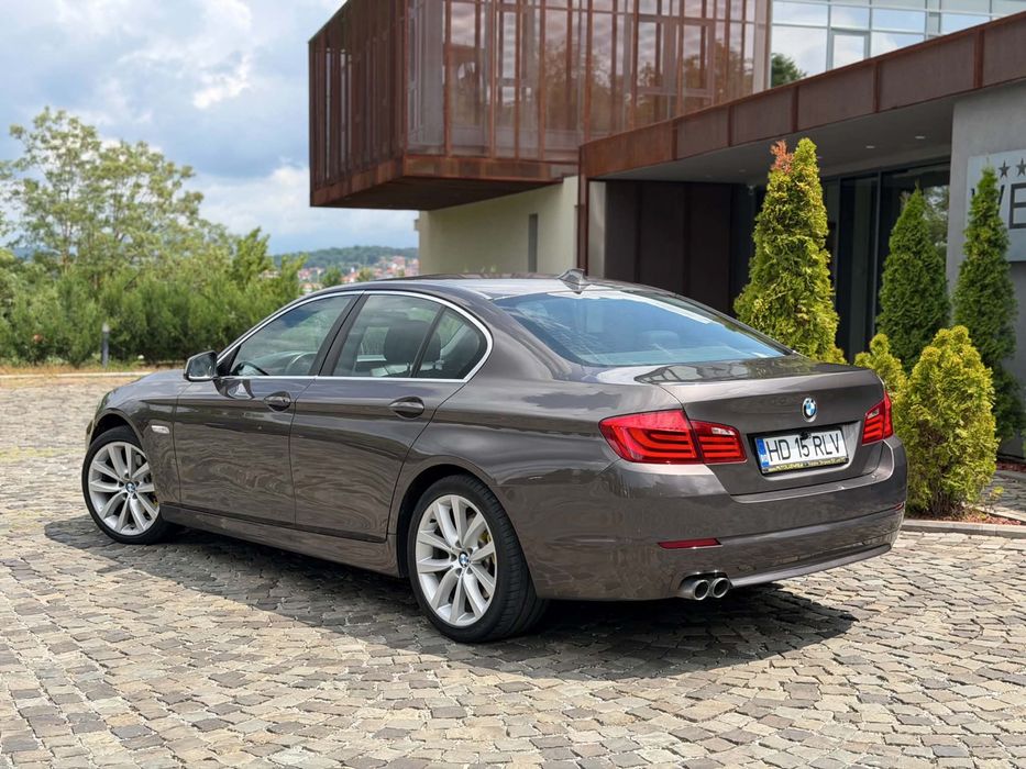 BMW 5 Series 2011 — imagine 2