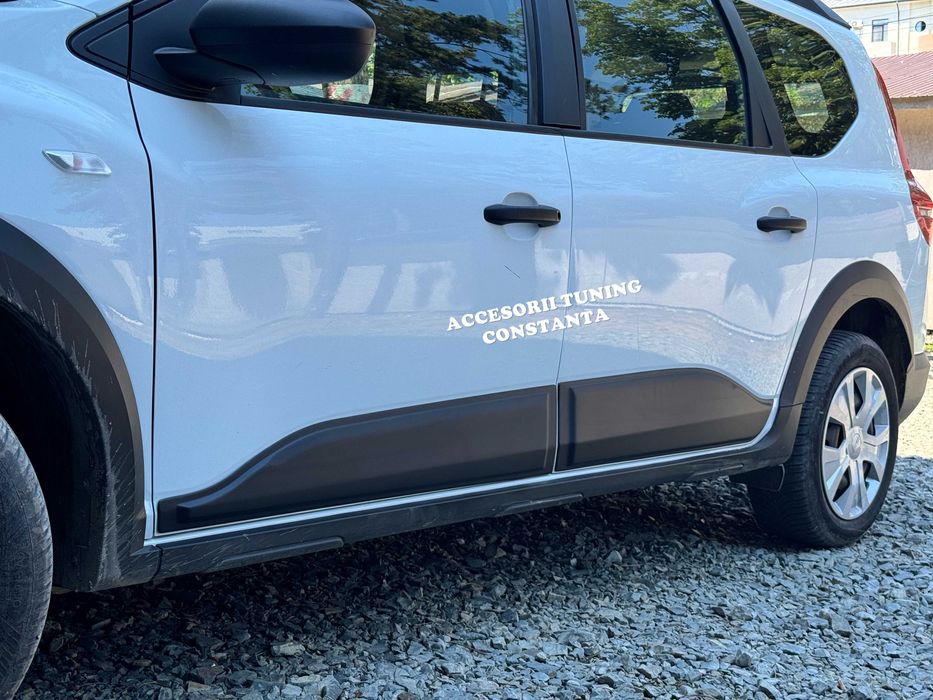 Protectii / Ornamente Usi - Dacia Jogger