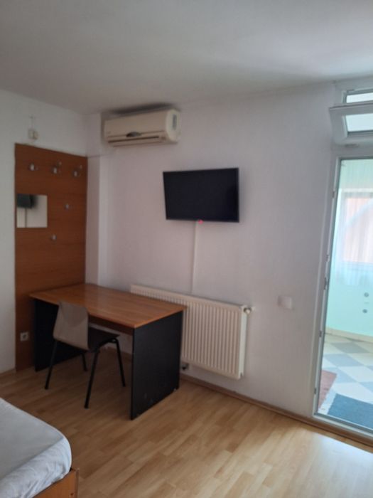 Inchiriez garsoniera in vila