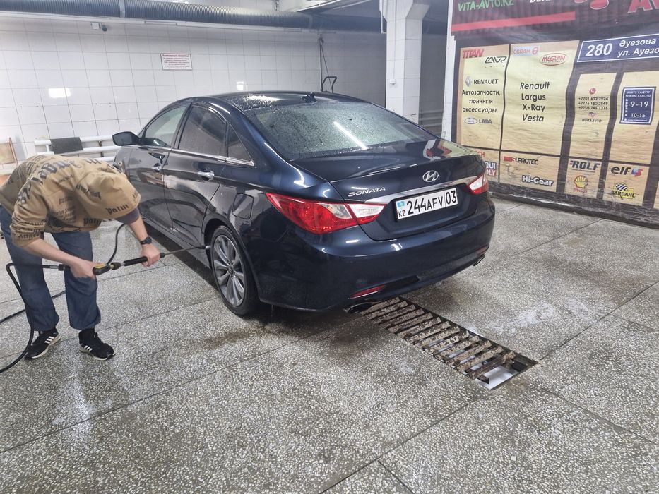 Продам Hyundai соната 2012 года