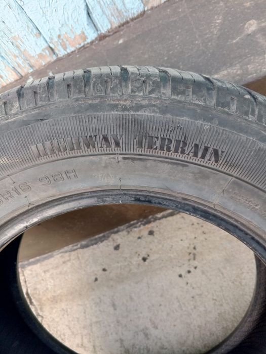 Продам комплект шин