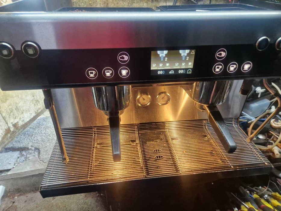 Кафемашина WMF Espresso 03.5500   с 2 ръкохватки