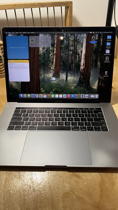 Macbook pro 15,1 inch 2018