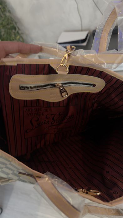 Чанта Louis Vuitton