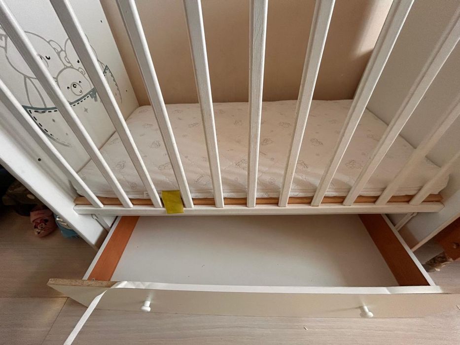 Продам детскую кроватку