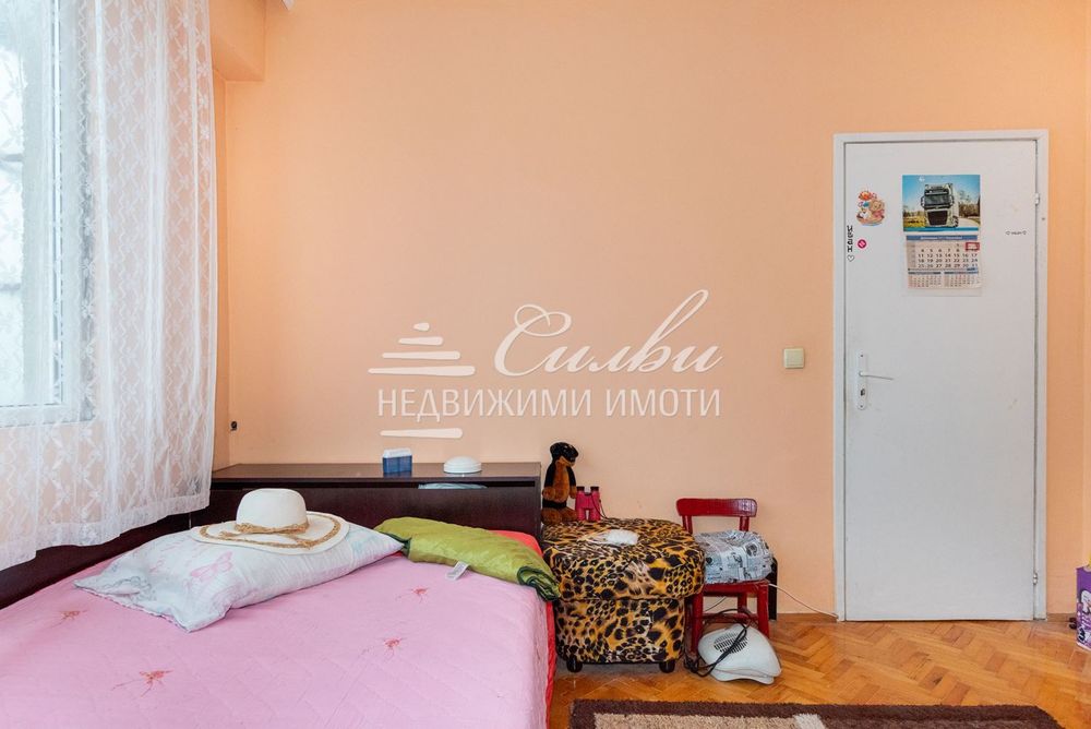 Двустаен СРЕДЕН апартамент - кв. Болница!