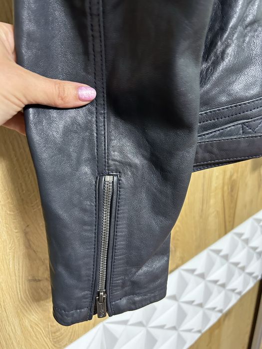 Дамско кожено яке Pepe Jeans, между черно,преливащо. Размер M/L